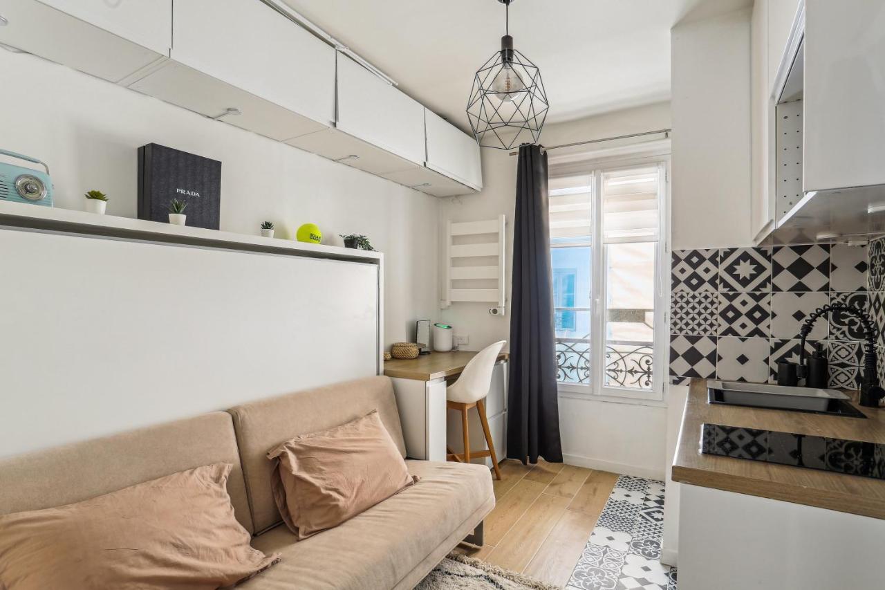 פריז Small Comfortable Studio Near Eiffel Tower מראה חיצוני תמונה